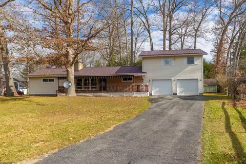 119 Westview Dr, Elkins, WV 26241