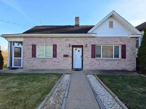 414 Maple Ave, Fairmont, WV 26554