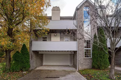 898 Ashton Pl, Morgantown, WV 26508