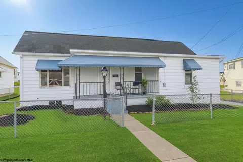 503 Ice St, Fairmont, WV 26554