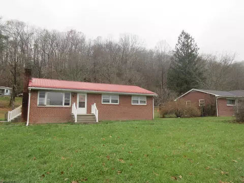 19 Crouch Ln, Parsons, WV 26287