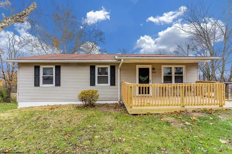536 Cherokee Dr, Morgantown, WV 26508