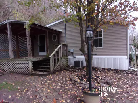 1021 Hendricks Hill Rd, Hendricks, WV 26271 photo 2