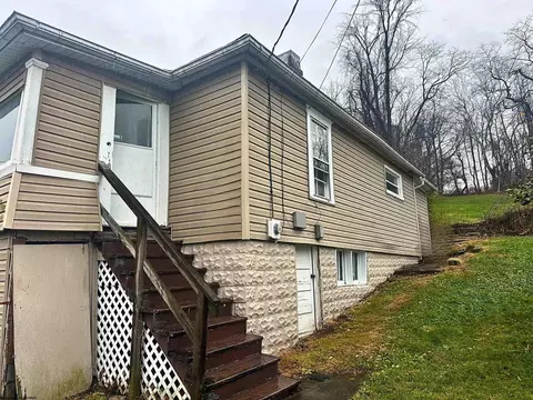 607 Palatine Ave, Fairmont, WV 26554