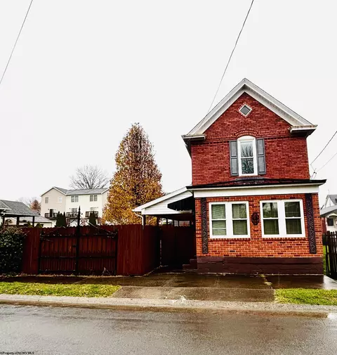 424 Herman Ave, Morgantown, WV 26505