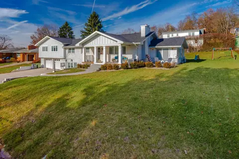 649 Villa Pl, Morgantown, WV 26505