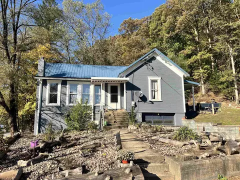 8000 Wallace Pike, Wallace, WV 26448