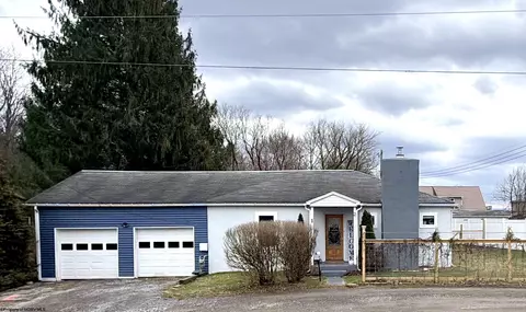 1 Knapp St, Elkins, WV 26241