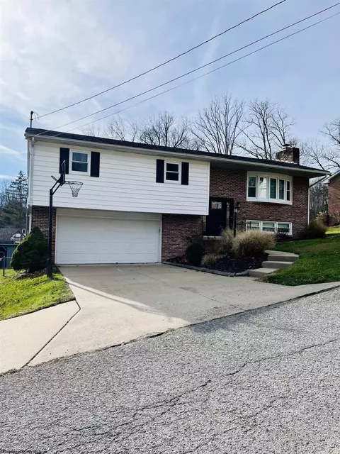 169 Allman Ave, Buckhannon, WV 26201