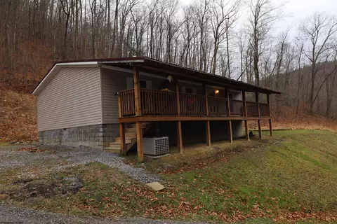 6046 Schoonover Hollow Rd, Elkins, WV 26241