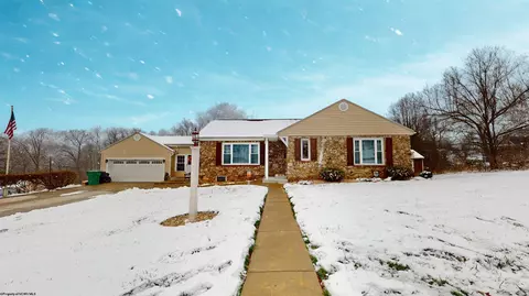 111 Avondale Rd, Fairmont, WV 26554