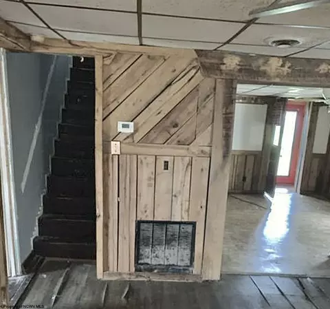 Entry Way - 515 Central St, Elkins, WV 26241 photo 2 of 4