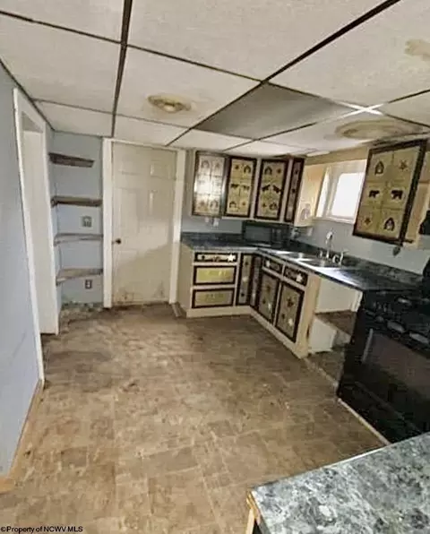 Kitchen - 515 Central St, Elkins, WV 26241 photo 2 of 3