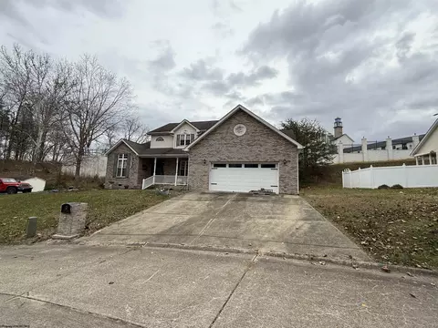 130 Stone St, Culloden, WV 25510