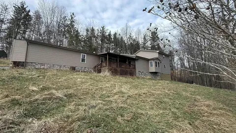 1671 Bear Run Rd, Philippi, WV 26416