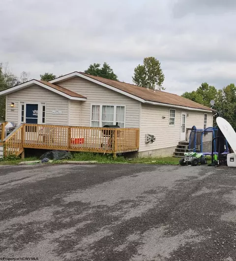 1362 Bitonti St, Star City, WV 26505