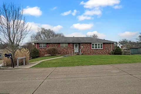 94 Kimberly Cir, Fairmont, WV 26554