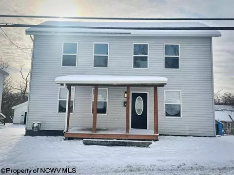 23 Freeland St, Fairmont, WV 26554