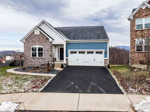 47 Lavista Dr, Morgantown, WV 26508