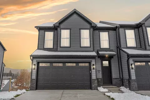1645 Van Voorhis Rd, Morgantown, WV 26508