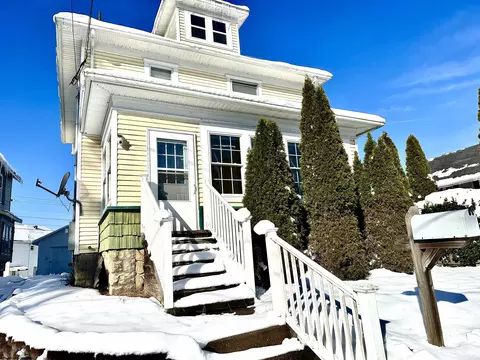522 Kuhl Ave, Clarksburg, WV 26301