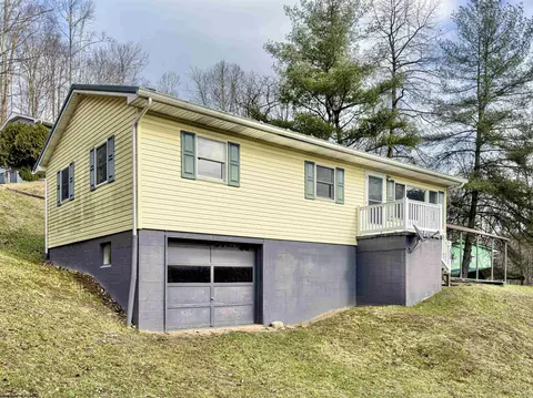 288 Bolyard Rd, Grafton, WV 26354