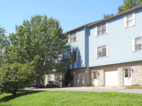 69 Easton Mill Rd, Morgantown, WV 26508