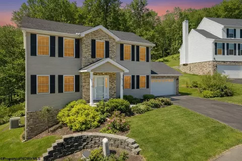 119 Brookdale Dr, Morgantown, WV 26508
