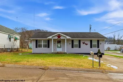 1805 N 23rd St, Clarksburg, WV 26301