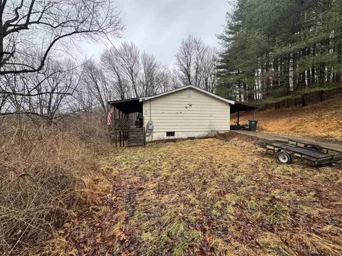 365 Shumaker Rd, Buckhannon, WV 26201