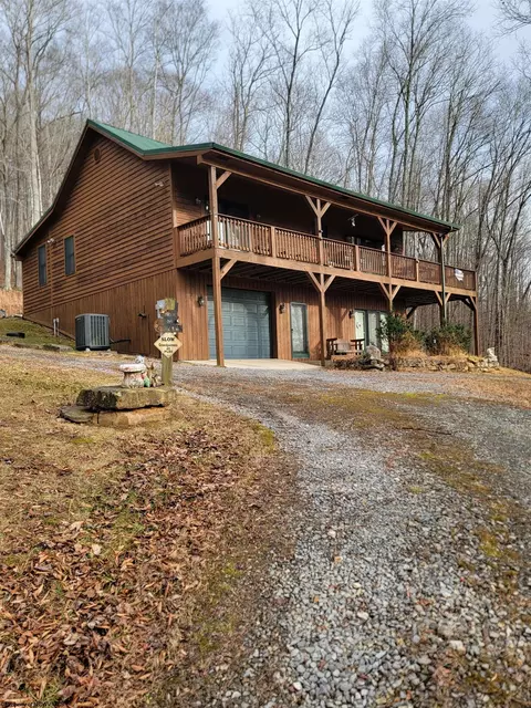 380 Flint Rd, Hillsboro, WV 24946
