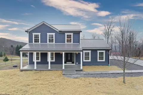 201 Medley Ridge Dr, Morgantown, WV 26508