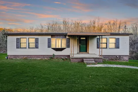 254 Old Cheat Rd, Morgantown, WV 26508