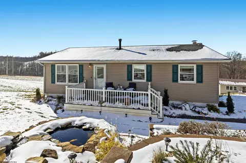 219 Mockingbird Ln, Fairmont, WV 26554