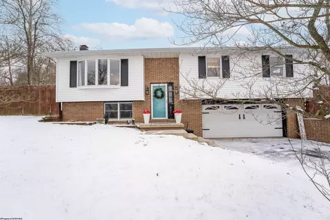 401 Shawnee Dr, Morgantown, WV 26508