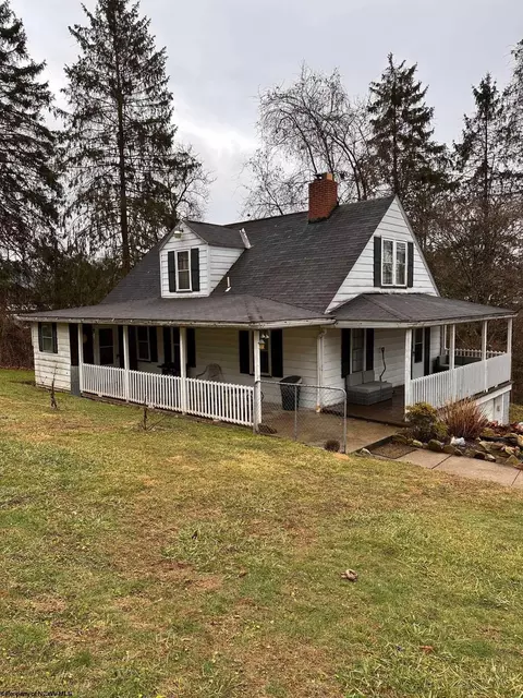 1226 Boulevard Ave, Fairmont, WV 26554