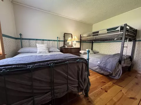 Bedroom - 38 Black Bear Ln, Dryfork, WV 26263 photo 4 of 4