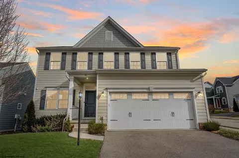 80 Lavista Dr, Morgantown, WV 26508
