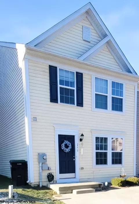 212 Kingsbury Ct, White Hall, WV 26554