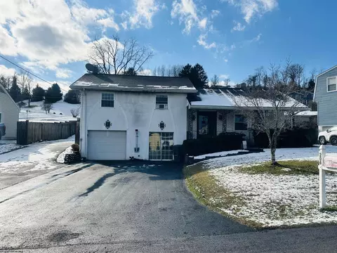206 Gilbob St, Fairmont, WV 26554