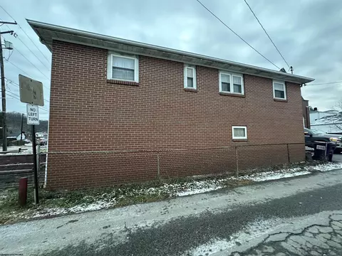 Exterior - 119 E 3rd St, Weston, WV 26452 photo 3 of 4