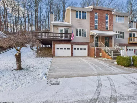 97 Timberbrook Ln, Bridgeport, WV 26330