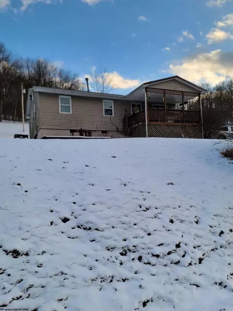 2053 Taylors Drain Rd, Philippi, WV 26416