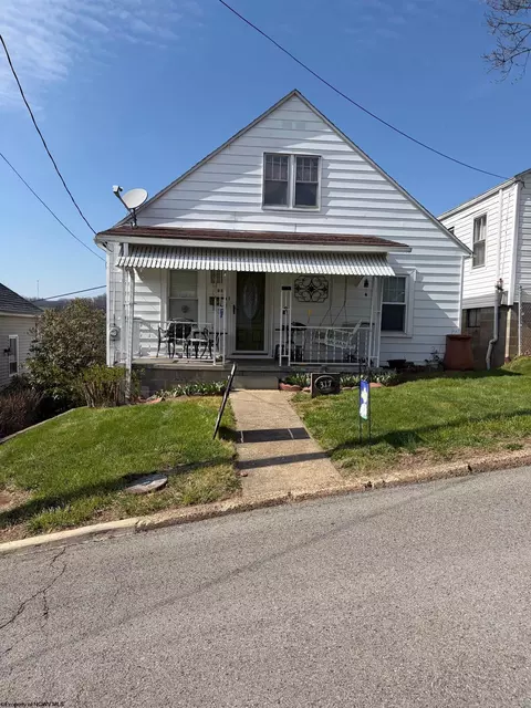 317 Indiana Ave, Clarksburg, WV 26301