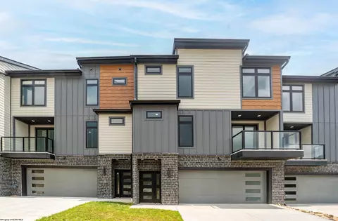 114 Tivoli Garden Dr, Morgantown, WV 26508