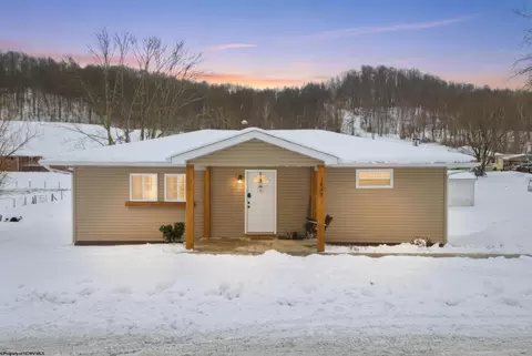 1829 Crooked Run Rd, Clarksburg, WV 26301