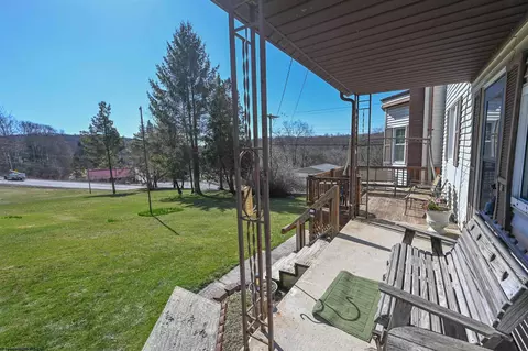 Exterior - 70 Brown St, Thomas, WV 26292 photo 4 of 14