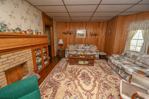 Living - 70 Brown St, Thomas, WV 26292 photo 4 of 4