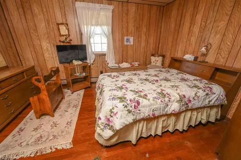 Bedroom - 70 Brown St, Thomas, WV 26292 photo 1 of 2