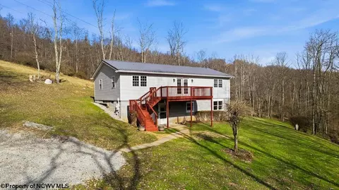 3209 Duck Creek Rd, Lost Creek, WV 26385